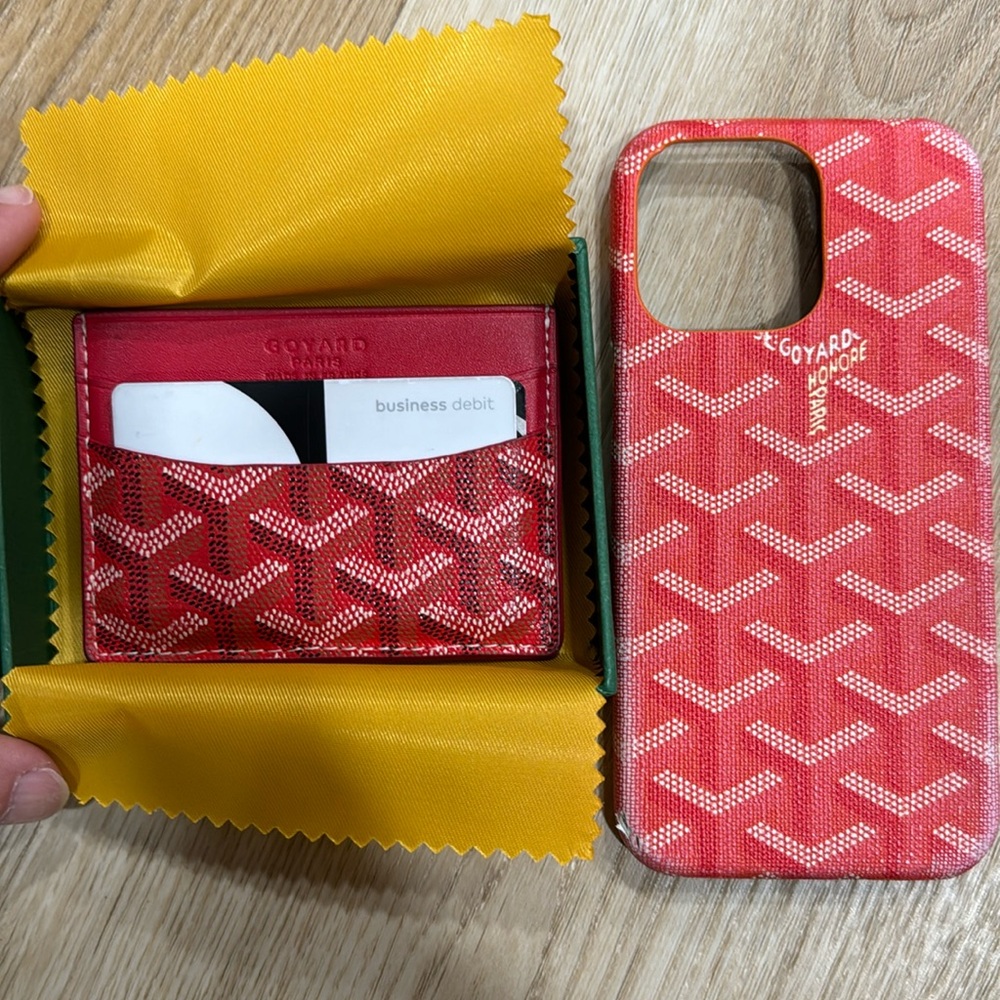 Go Yard Card Holder and Matching Phone Case